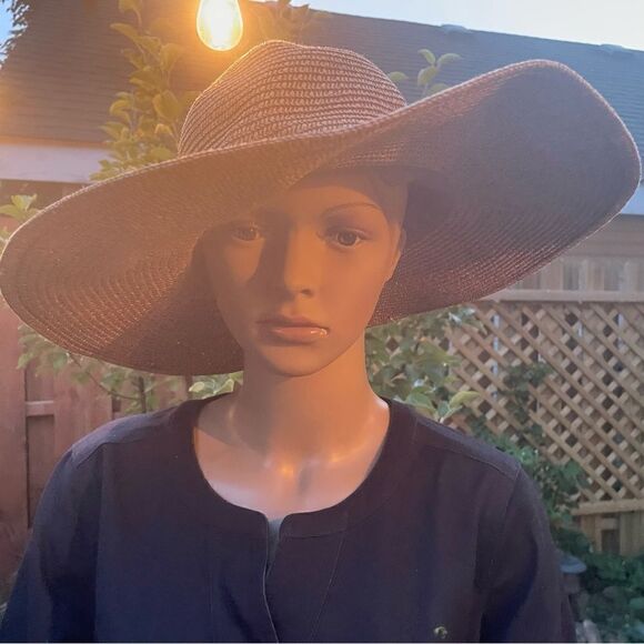 Straw hat with shells - Picture 4 of 6